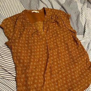 Mustard colored short sleeve blouse, size large